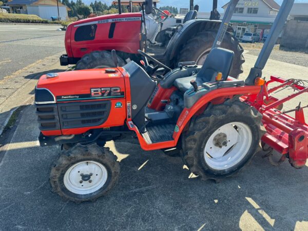 KUBOTA B72 4x4 servo s rotavatorem 464mth