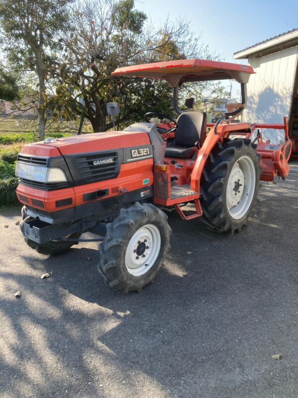 KUBOTA GL321 stříška 4x4 2374mth